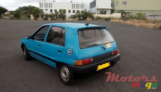 1991' Daihatsu Charade photo #3