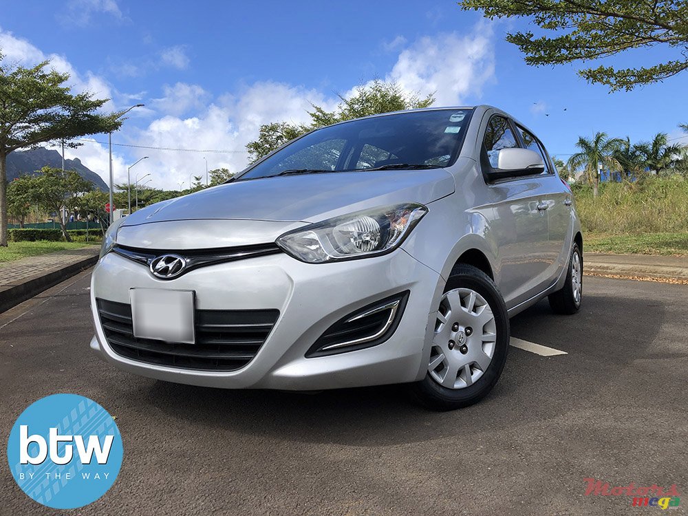 2015' Hyundai i20 photo #2