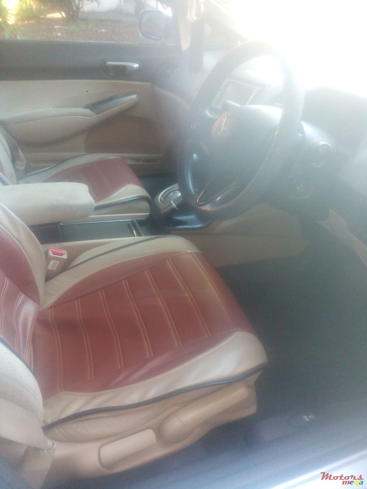 2005' Honda Civic hybrid photo #2