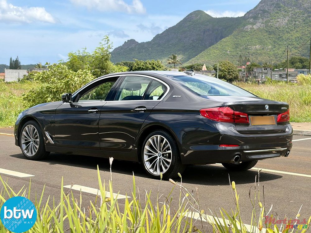 2018' BMW 530 530e photo #3