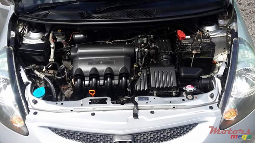 2005' Honda Fit photo #7