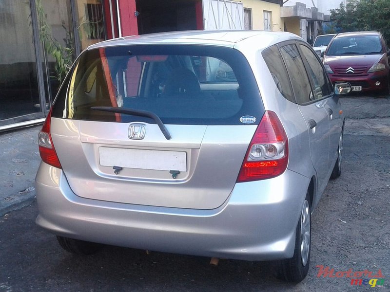 2008' Honda Jazz photo #3