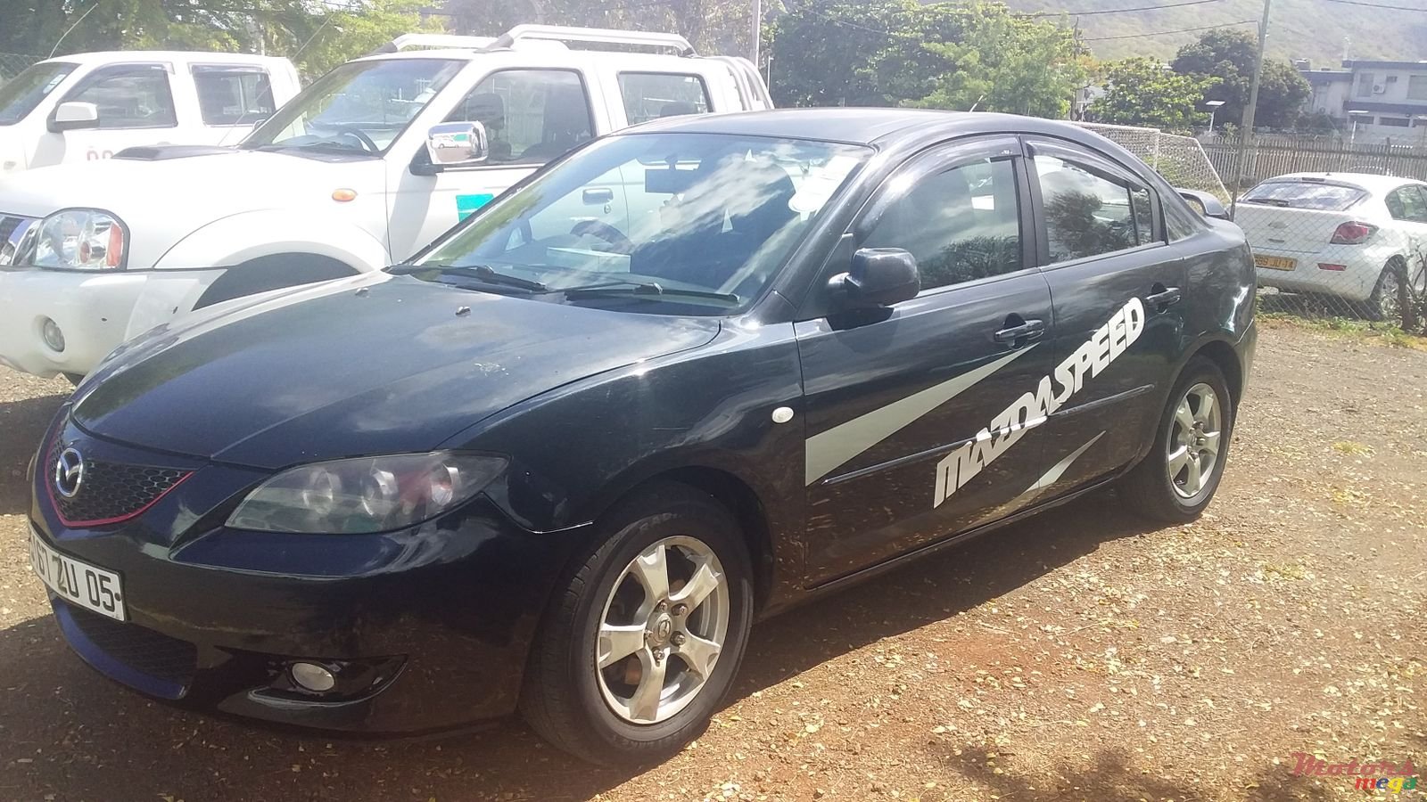 2005' Mazda 3 photo #2