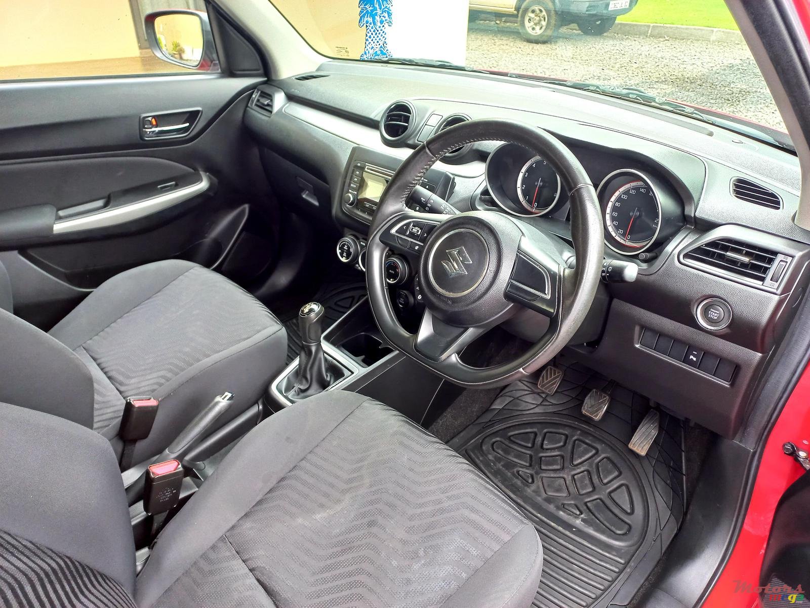 2019' Suzuki Swift photo #4