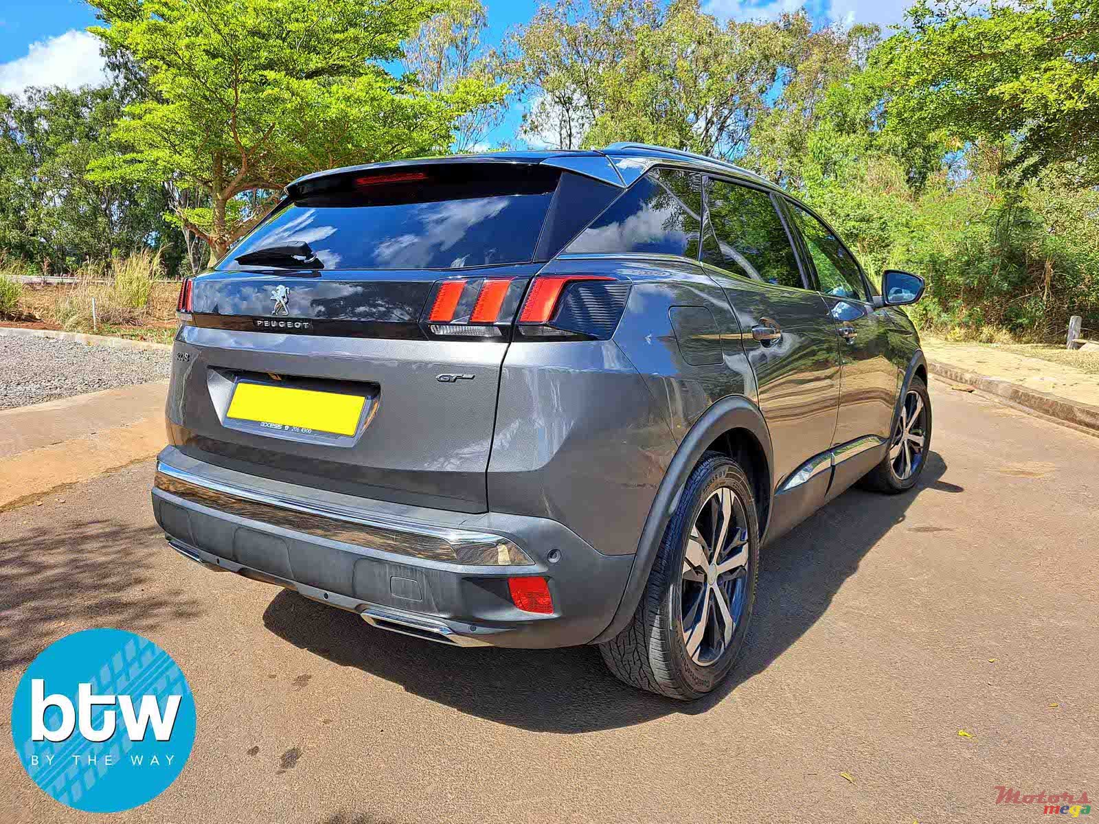 2017' Peugeot 3008 photo #2