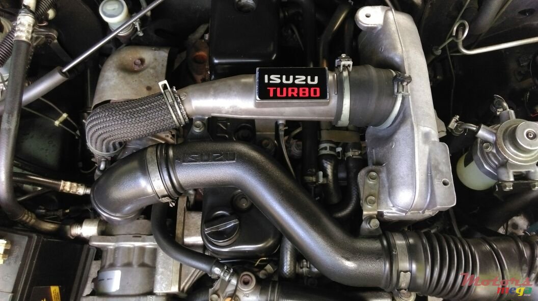 2001' Isuzu KB Series photo #5