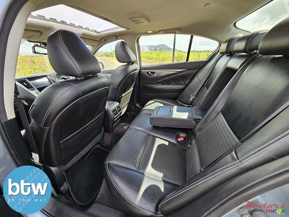 2018' Infiniti Q50 SPORT photo #6