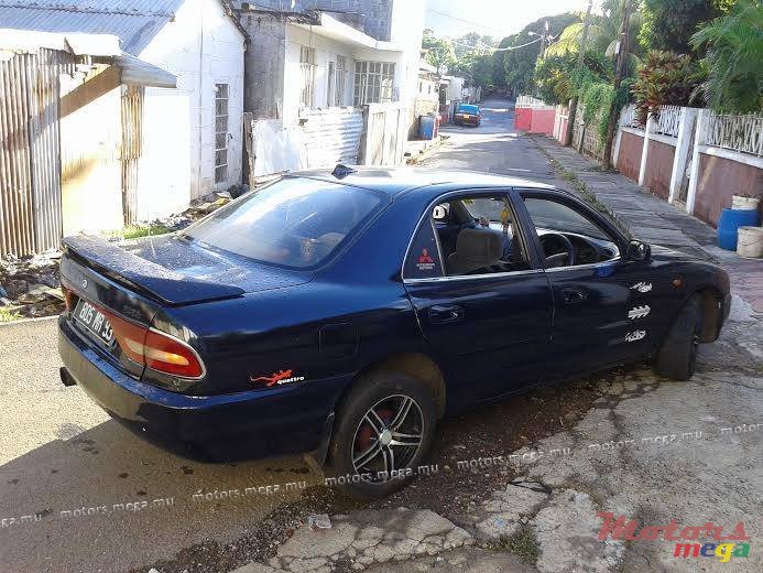 1993' Mitsubishi photo #1
