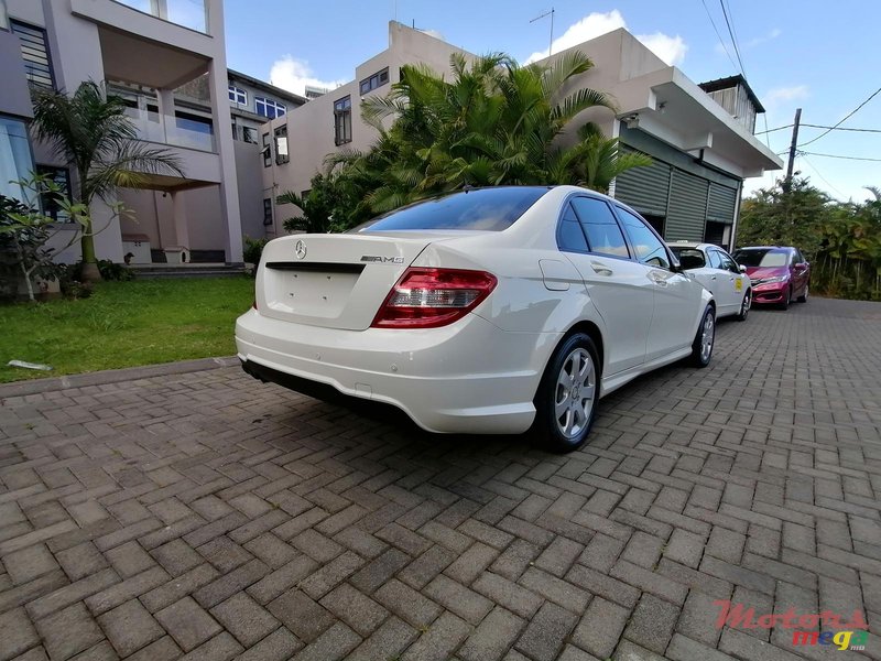 2009' Mercedes-Benz C-Class photo #5