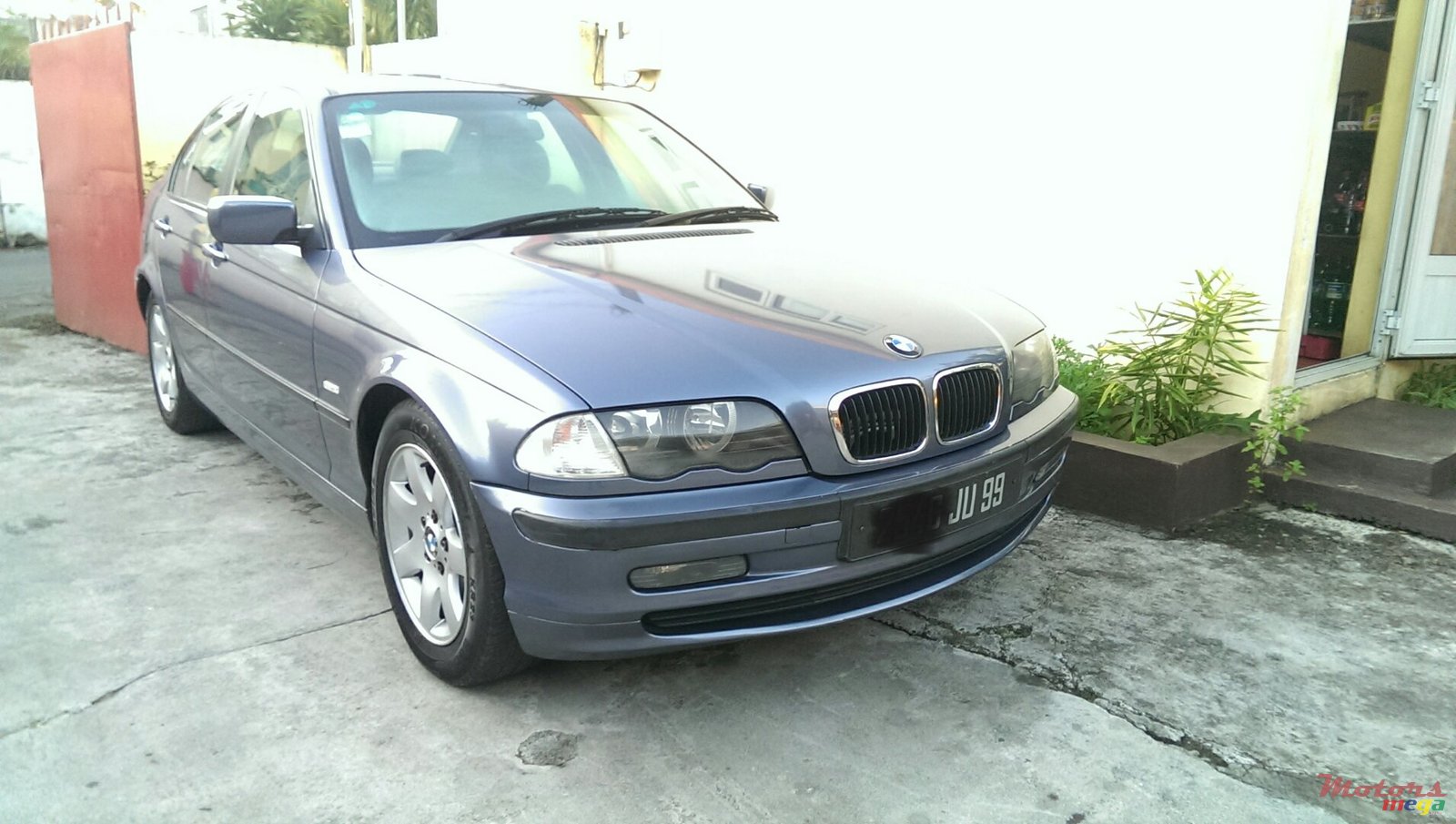 1999' BMW 318 photo #1