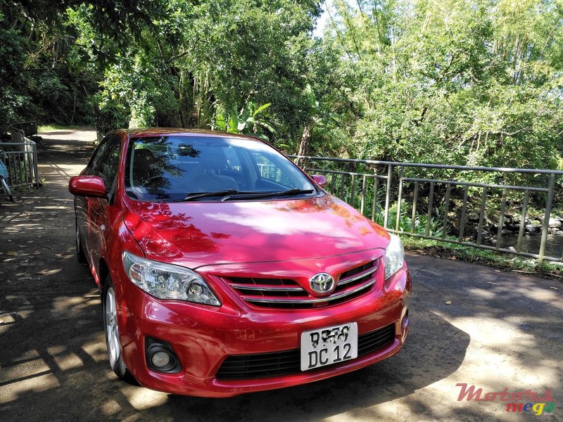 2012' Toyota Corolla Japan photo #4