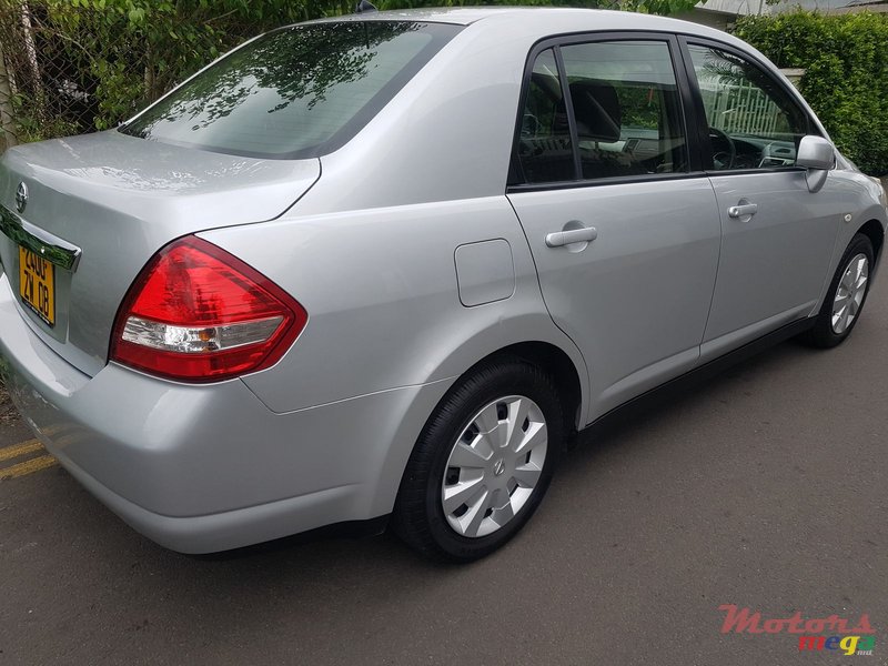 2008' Nissan Tiida photo #2