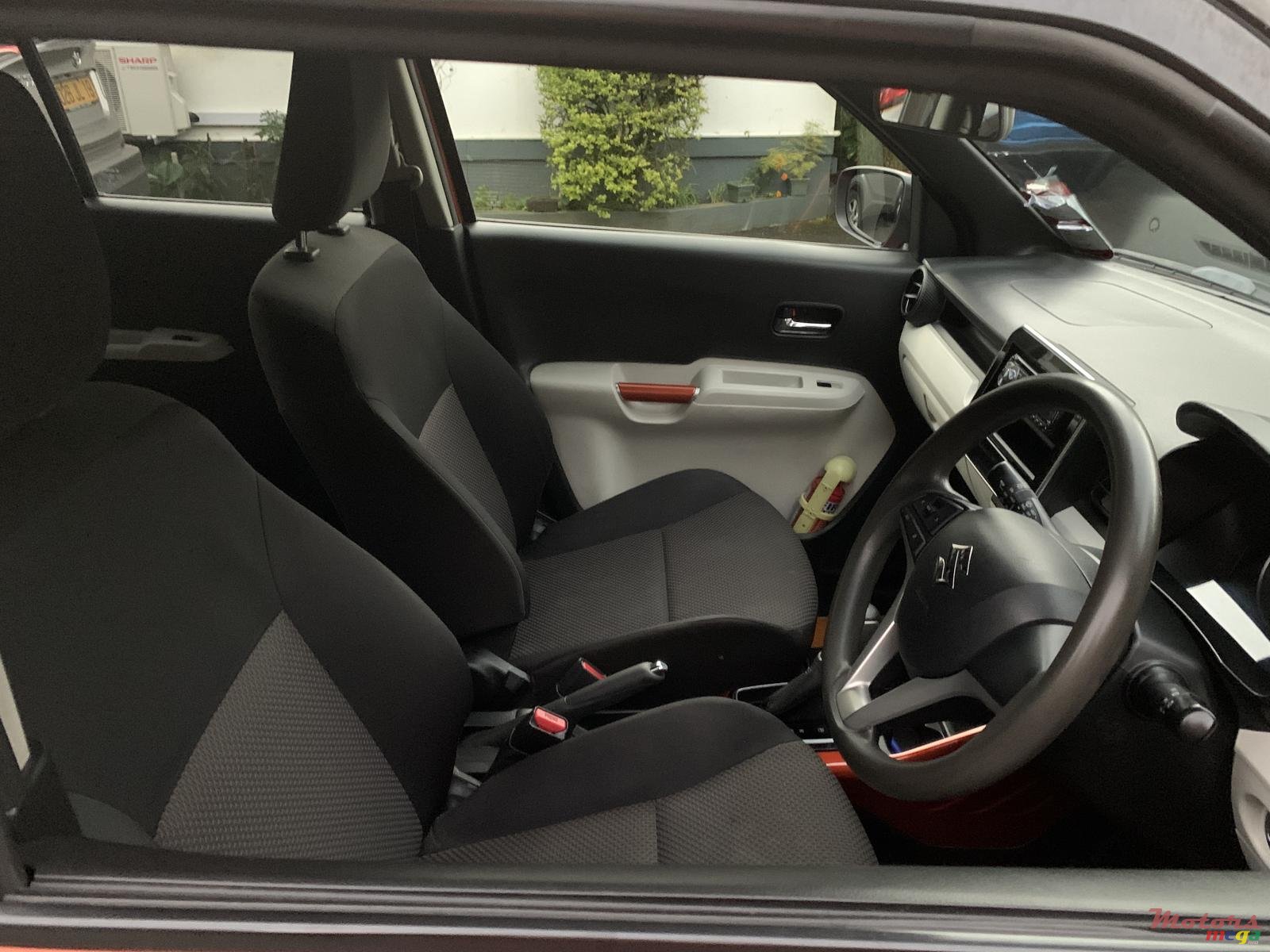 2016' Suzuki Ignis Hybrid photo #6