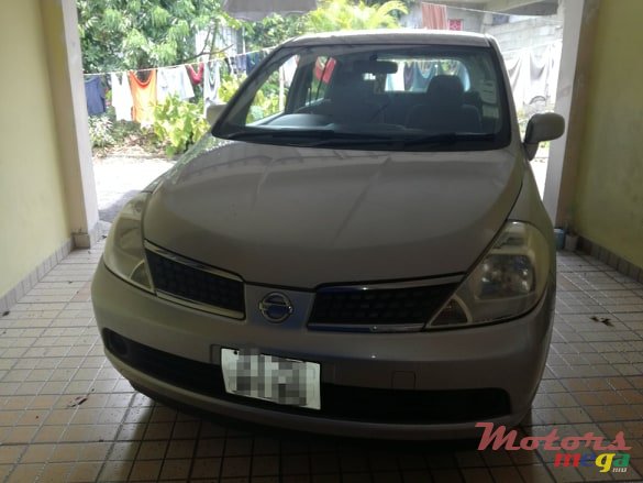 2006' Nissan Tiida photo #3