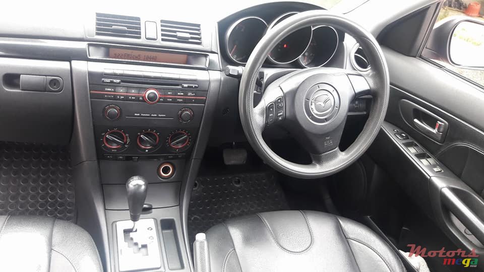 2004' Mazda 3 photo #5