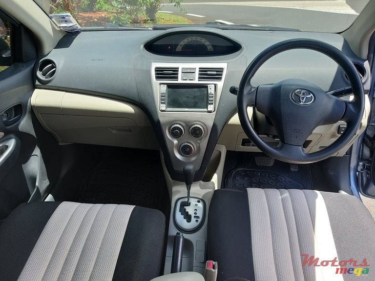 2007' Toyota Yaris Verso Belta photo #7