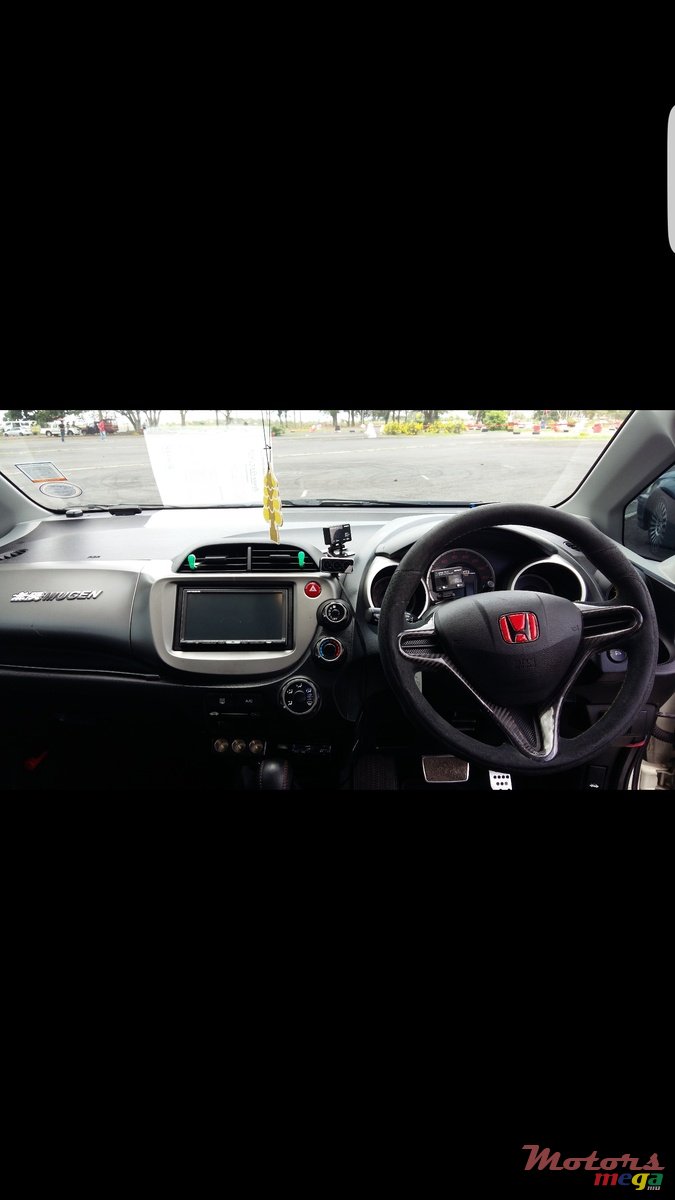 2010' Honda photo #4