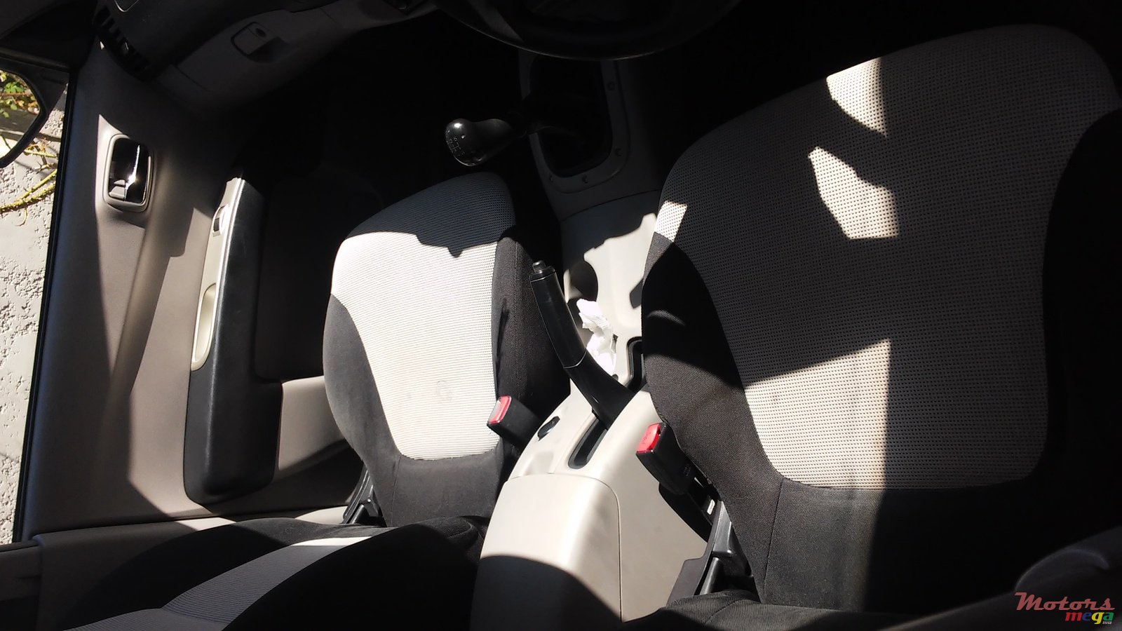 2010' Mitsubishi L 200 photo #5