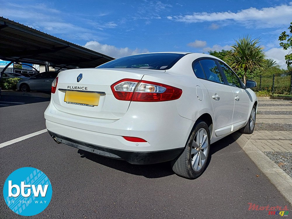 2014' Renault Fluence photo #3