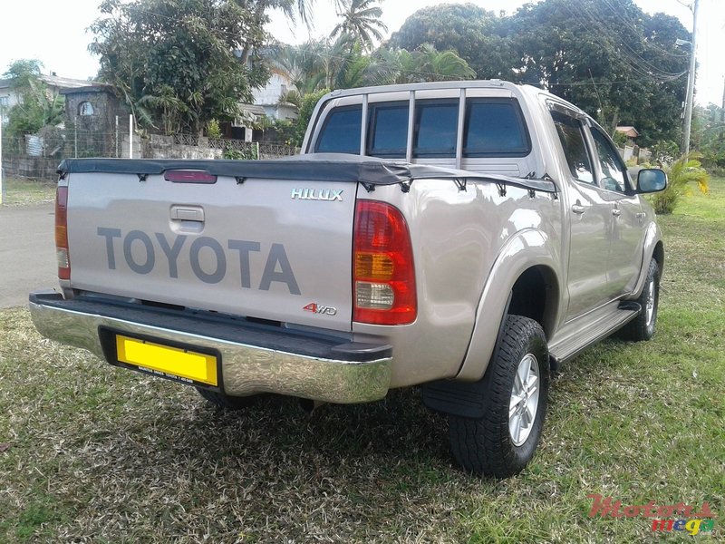 2009' Toyota Hilux D4D (4x4) photo #2