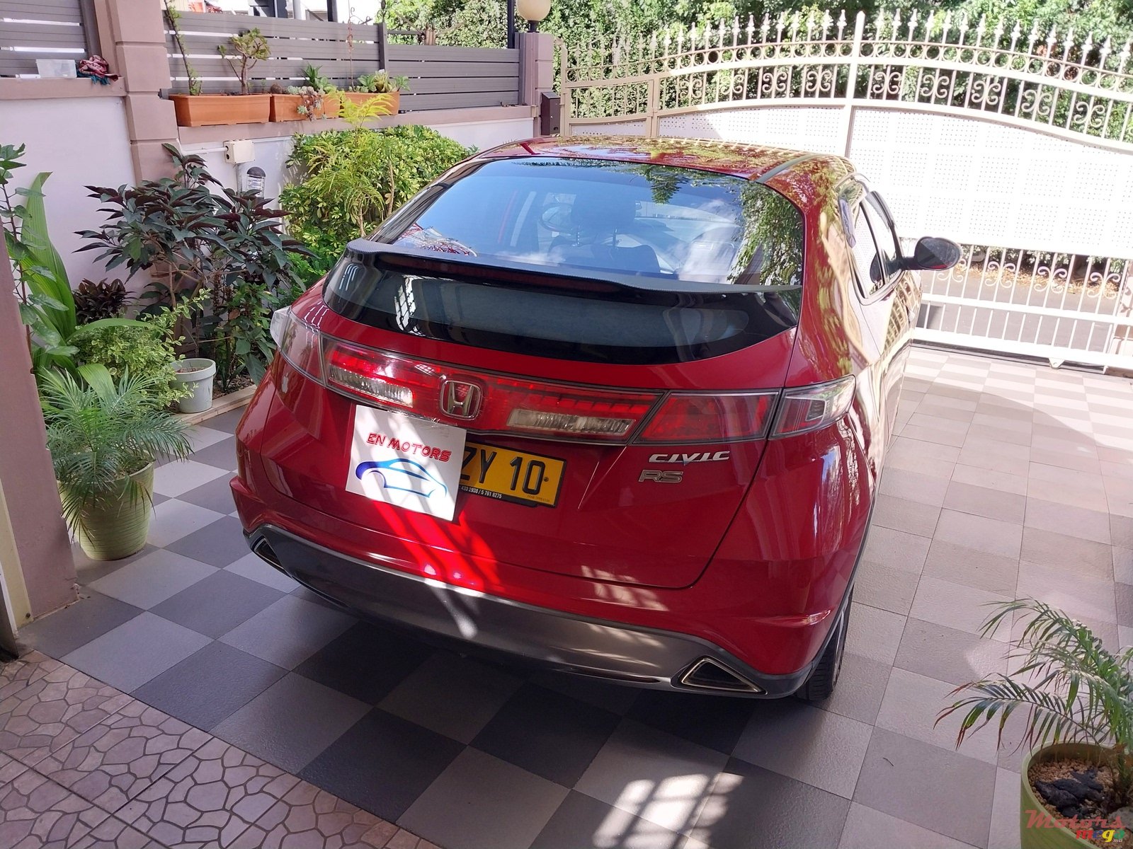 2010' Honda photo #5