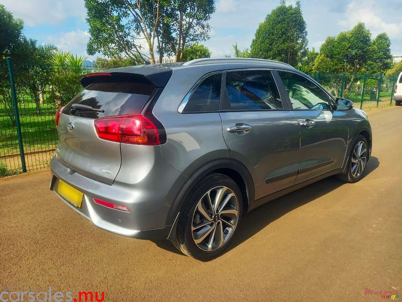 2019' Kia Niro 1.6 HEV photo #4