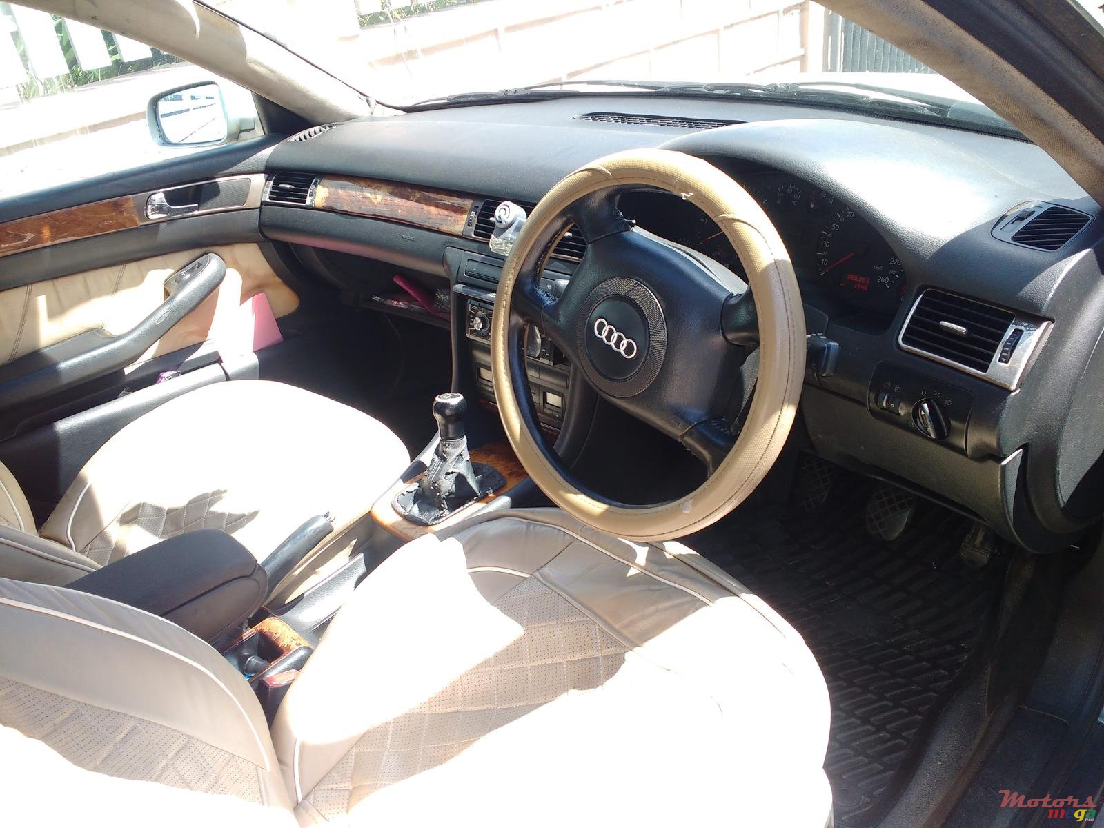 2001' Audi A6 photo #1