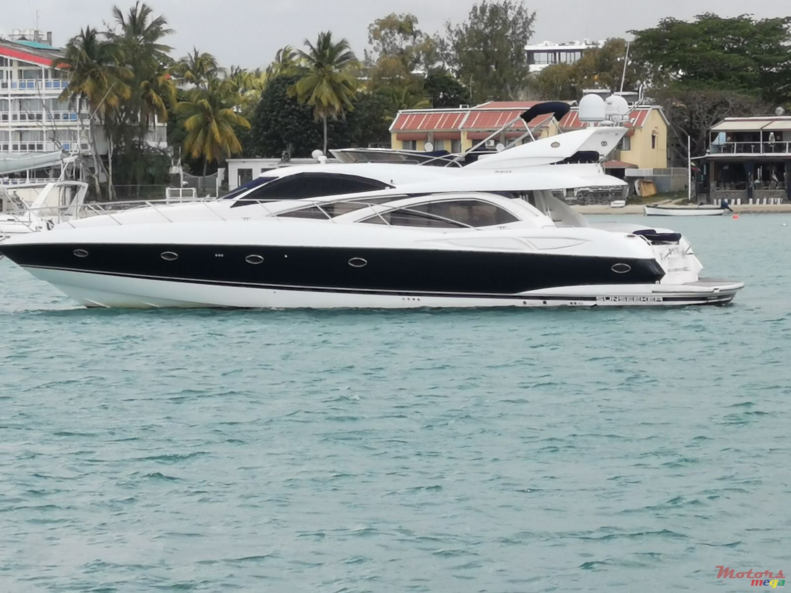 2012' Sunseeker photo #1