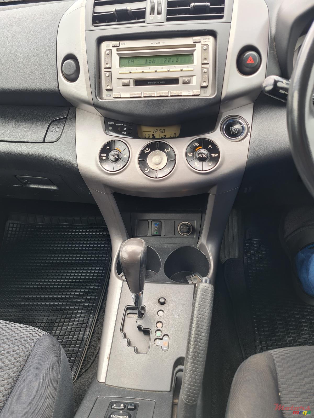 2007' Toyota RAV4 Automatic photo #5