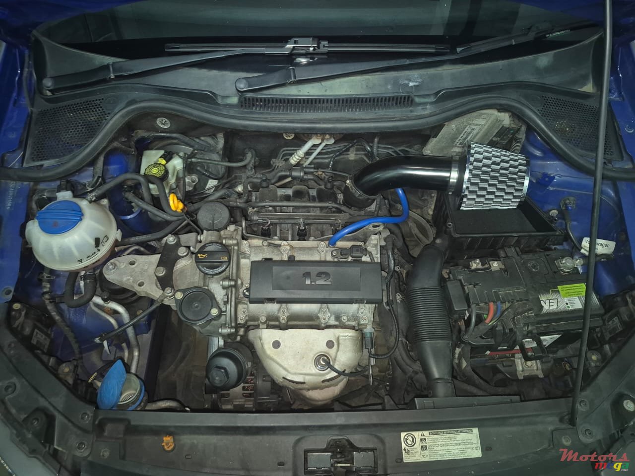 2010' Volkswagen Polo photo #6