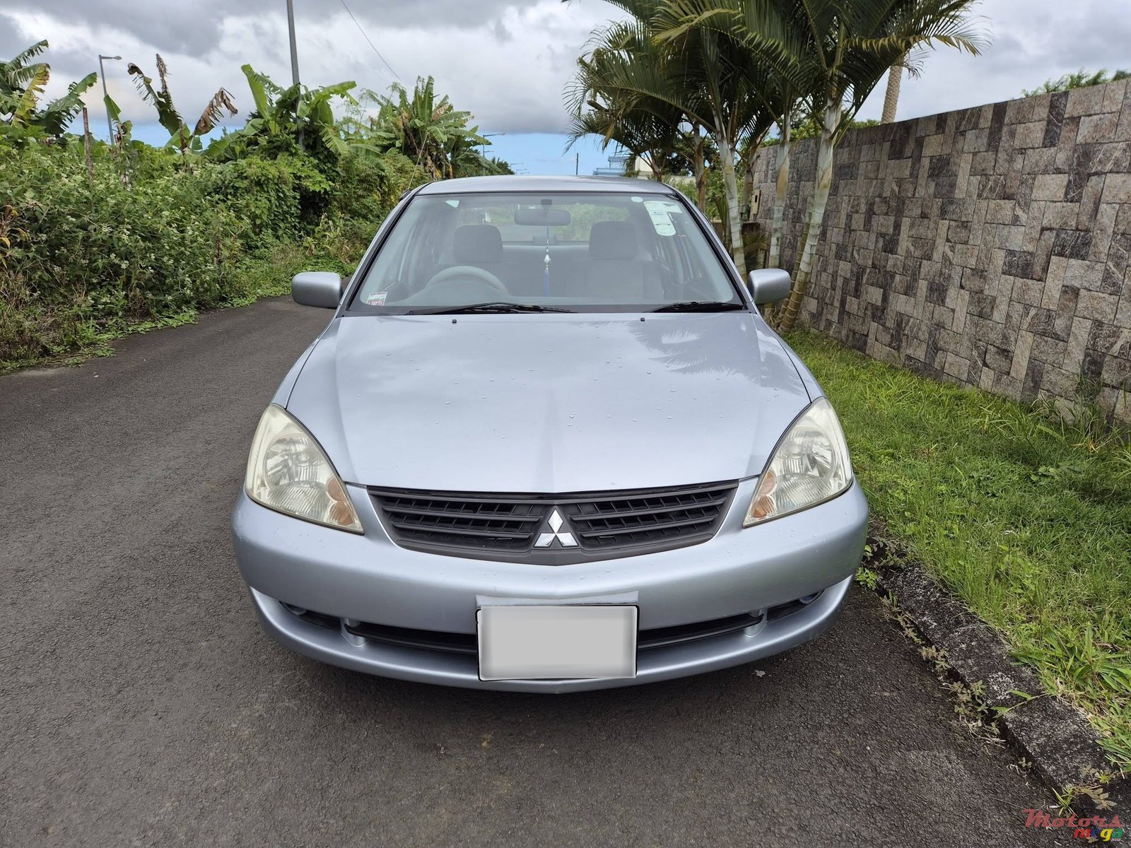 2006' Mitsubishi Lancer GLX photo #2