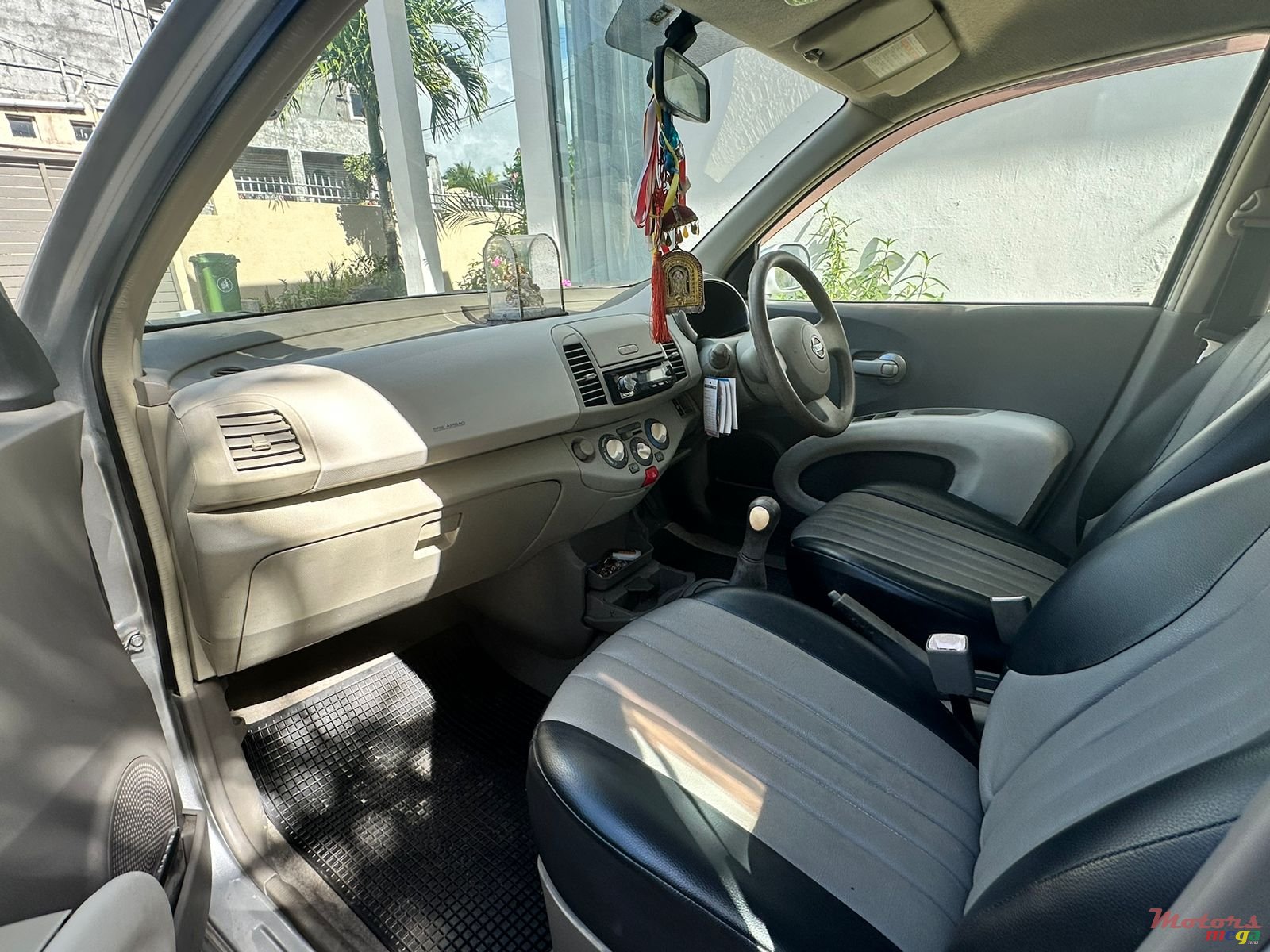 2005' Nissan March AK12 photo #5