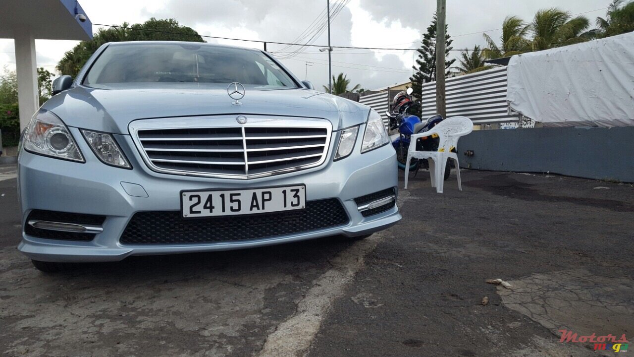 2013' Mercedes-Benz E-Class photo #2