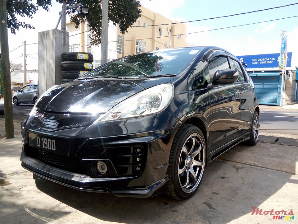 2013' Honda Fit photo #2