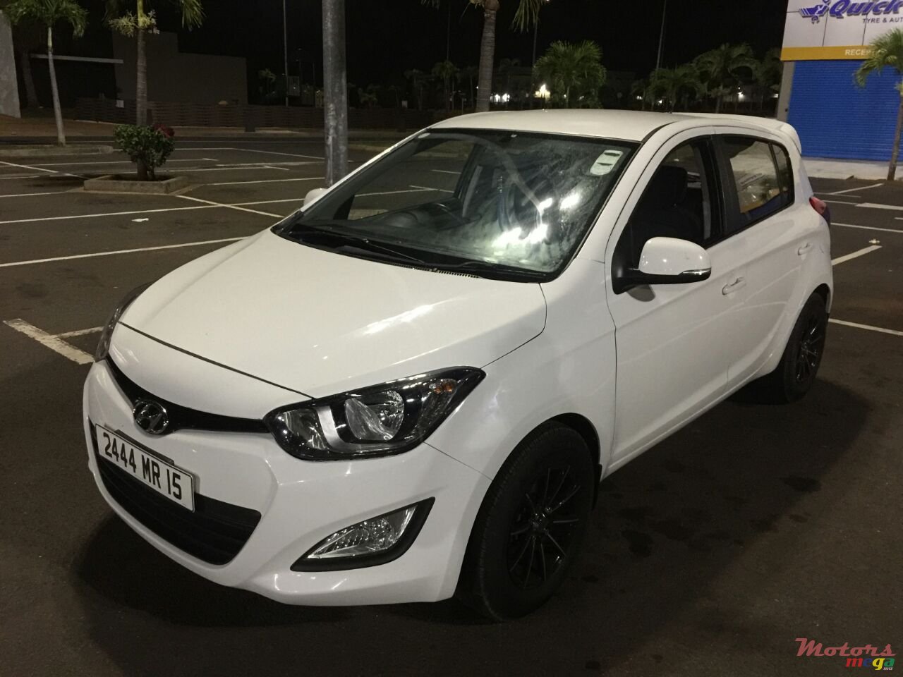 2015' Hyundai i20 None photo #1