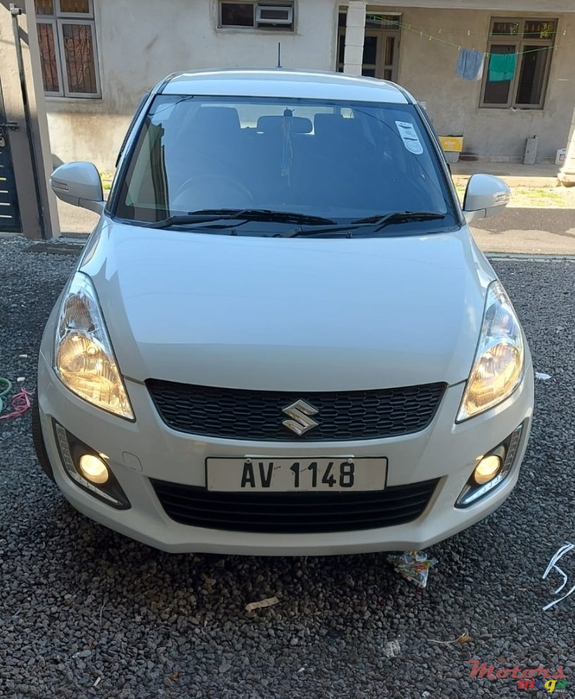 2015' Suzuki Swift GLX for sale. Rose Hill - Quatres Bornes,