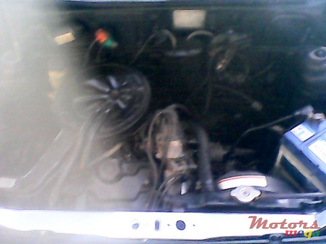 2002' Suzuki Alto photo #5