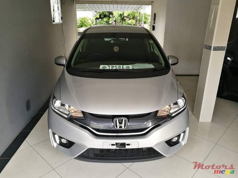 2015' Honda Fit photo #2