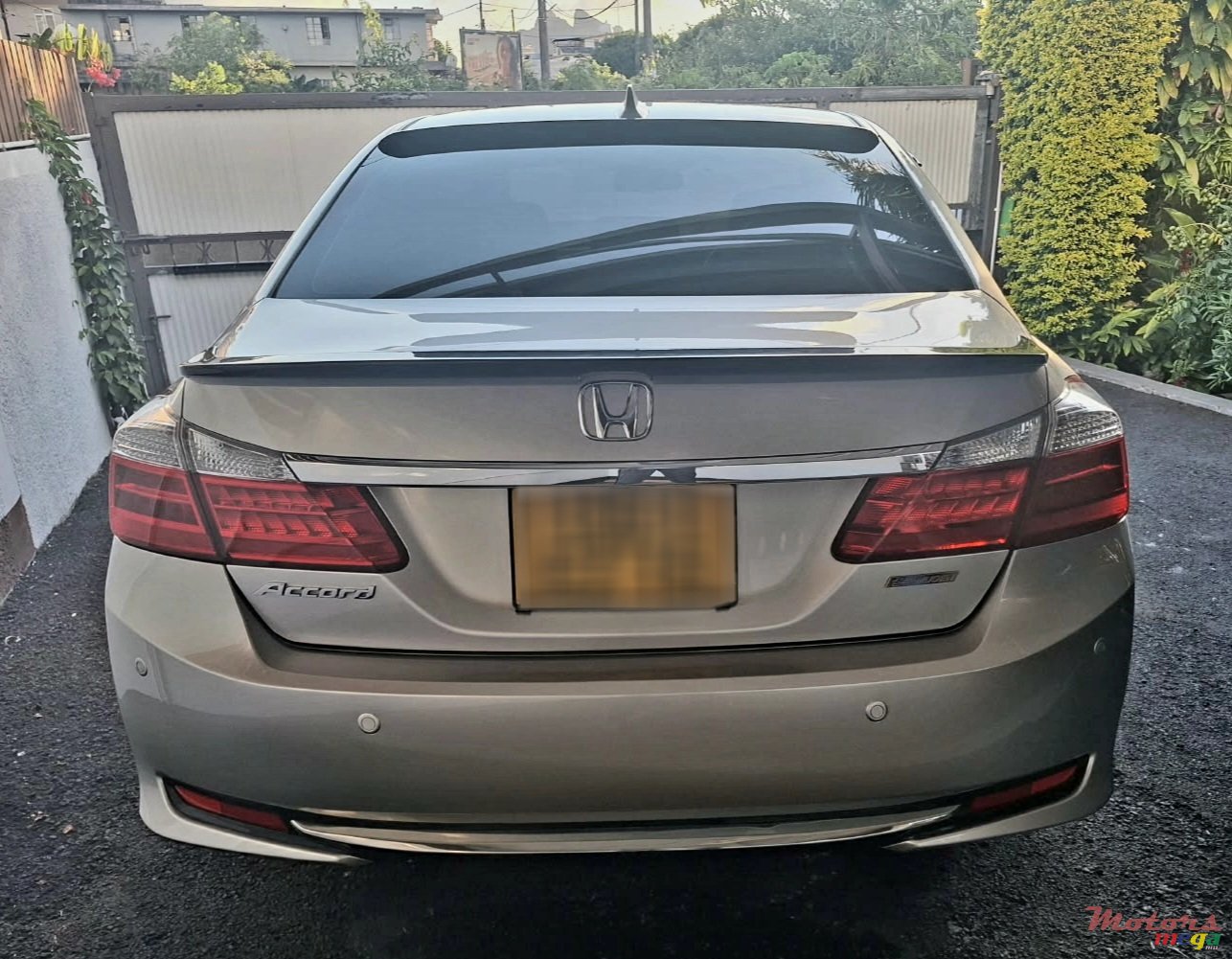 2015' Honda Accord photo #6