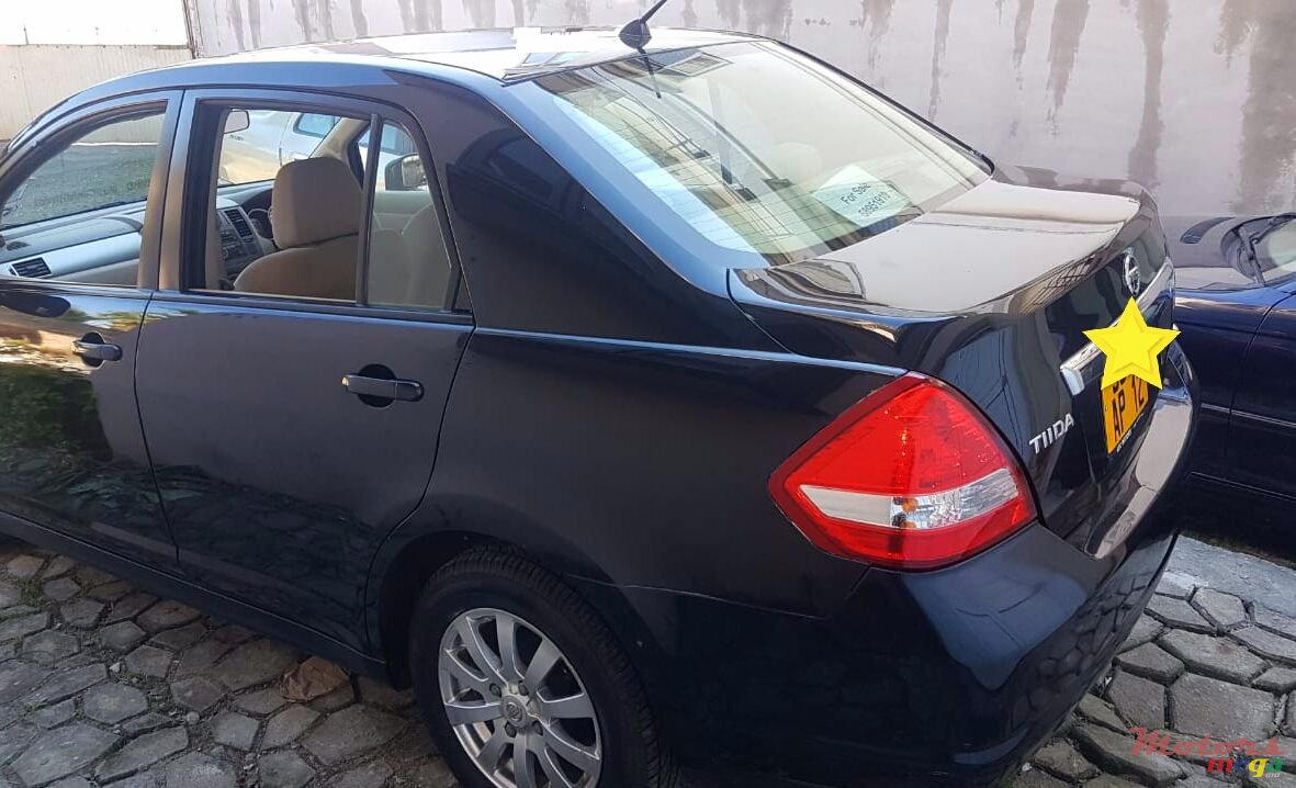 2012' Nissan Tiida photo #3