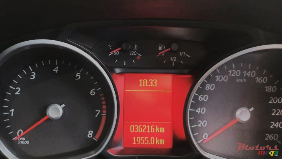 2011' Ford Mondeo photo #3