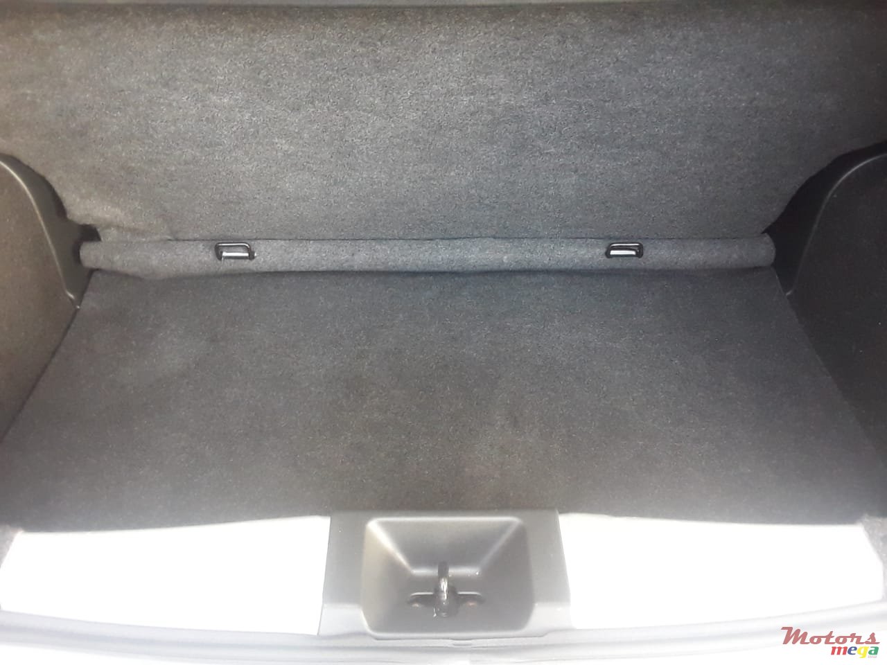 2013' Nissan March photo #5