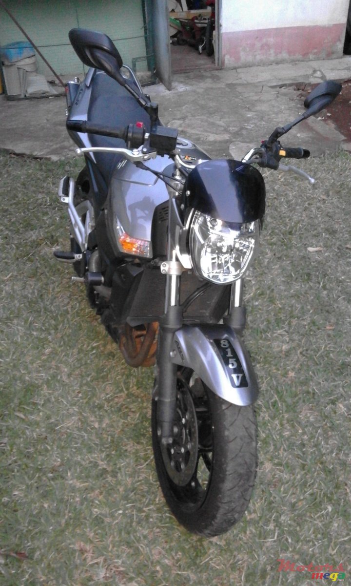 2010' Suzuki GSR 600 AK9 photo #5