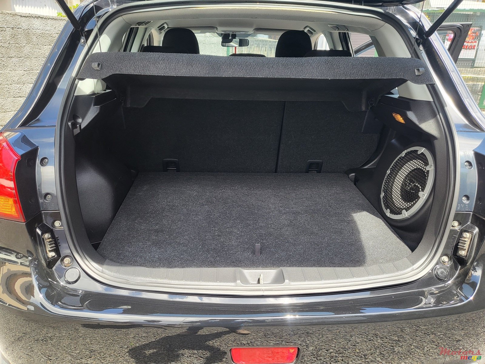 2016' Mitsubishi ASX photo #5