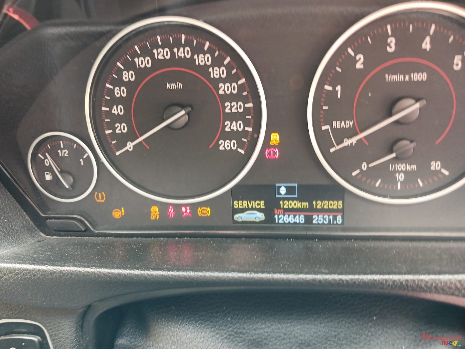 2013' BMW 3 Series photo #6