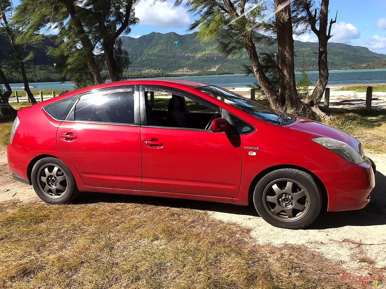 2008' Toyota Prius photo #1