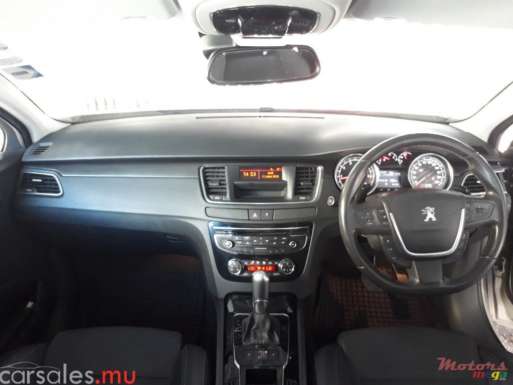 2012' Peugeot 508 1.6 T photo #5