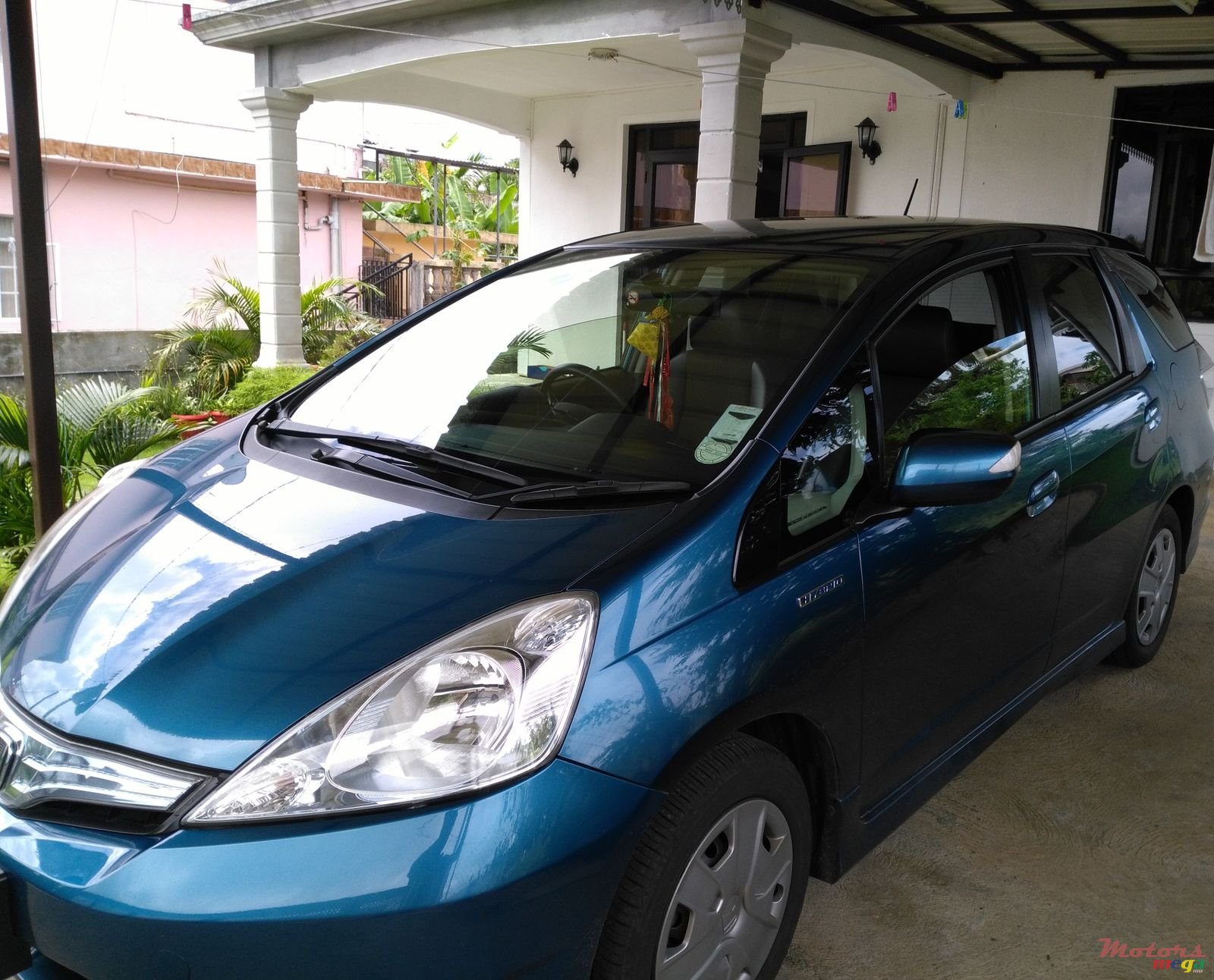 2013' Honda Fit Shuttle photo #1