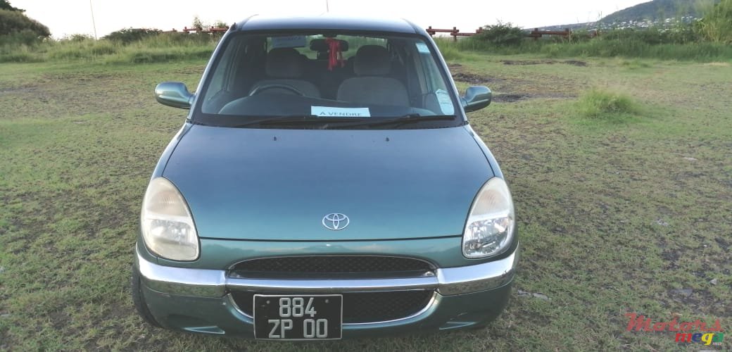 2000' Toyota photo #1