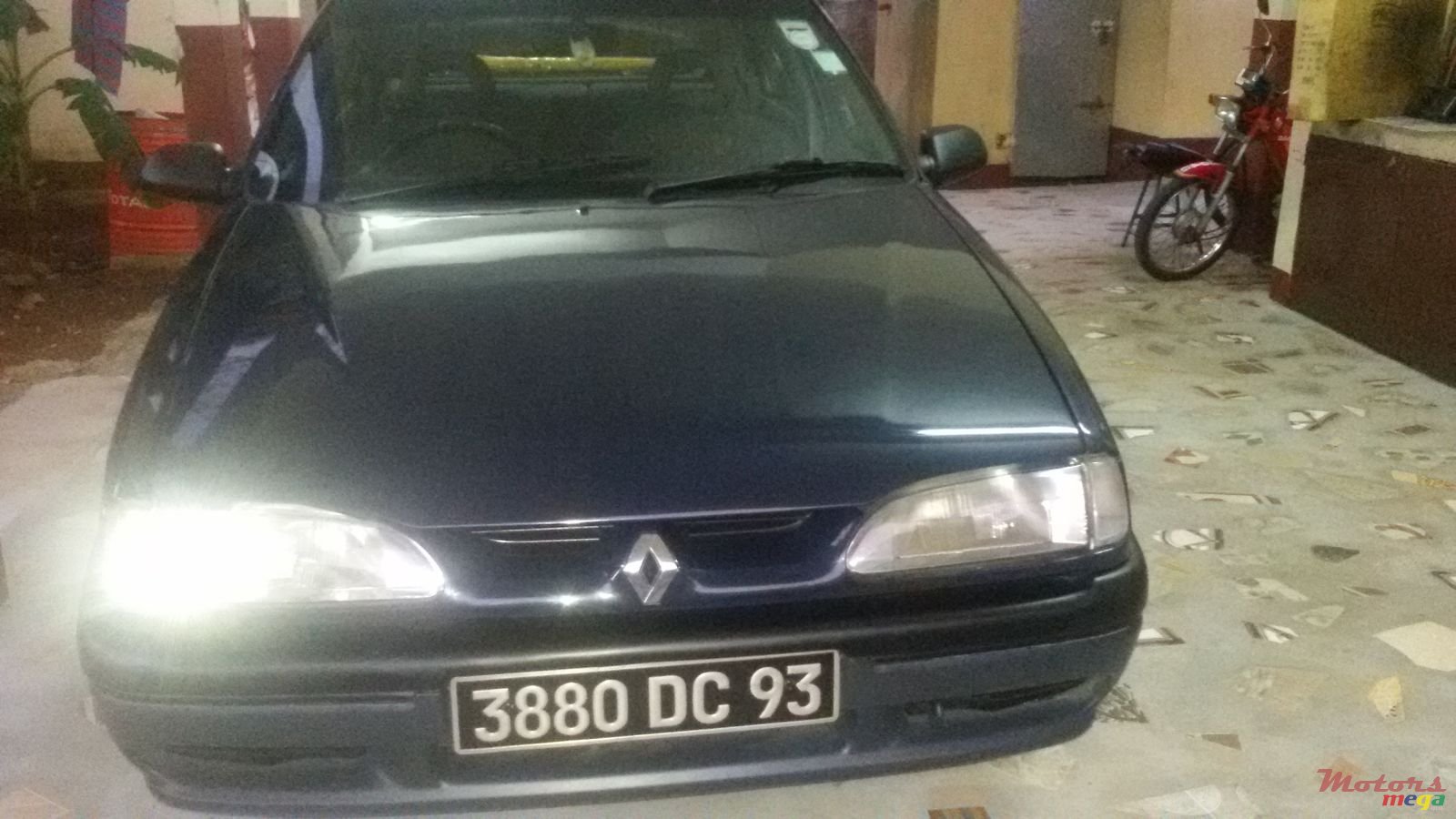 1993' Renault 19 photo #2
